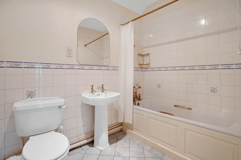 Additional image 10 of Radway