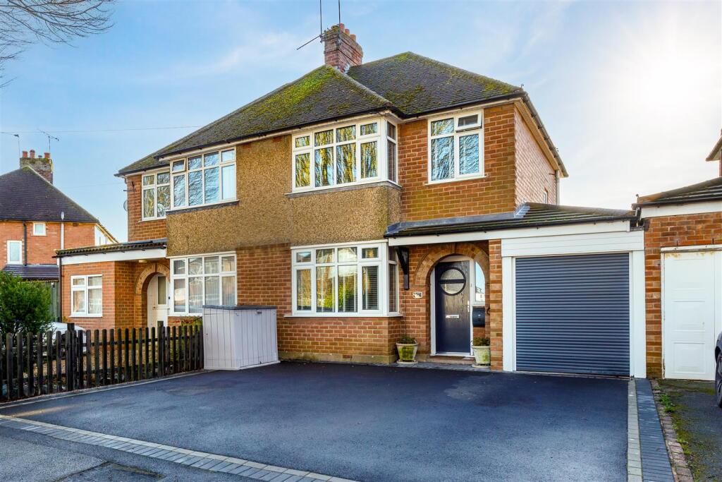 Primary image of Landor Road, Whitnash, Leamington Spa