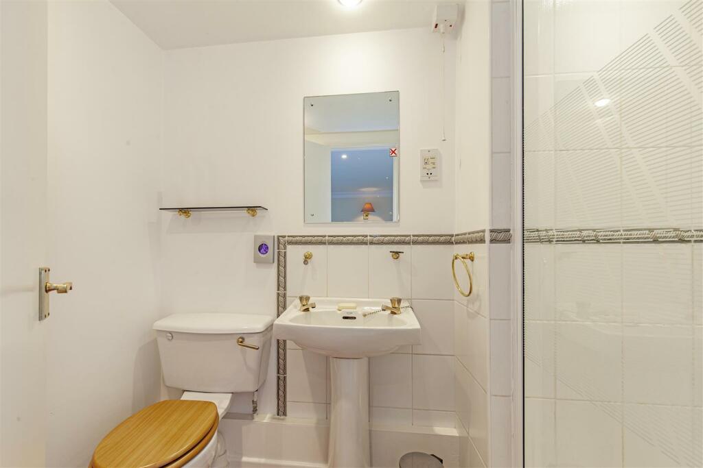 Additional image 14 of Vicarage Lane, Ashford-In-The-Water, Bakewell