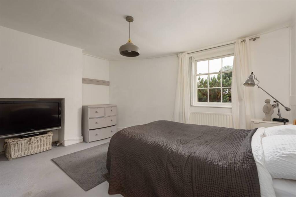 Additional image 16 of Central Parade, Herne Bay