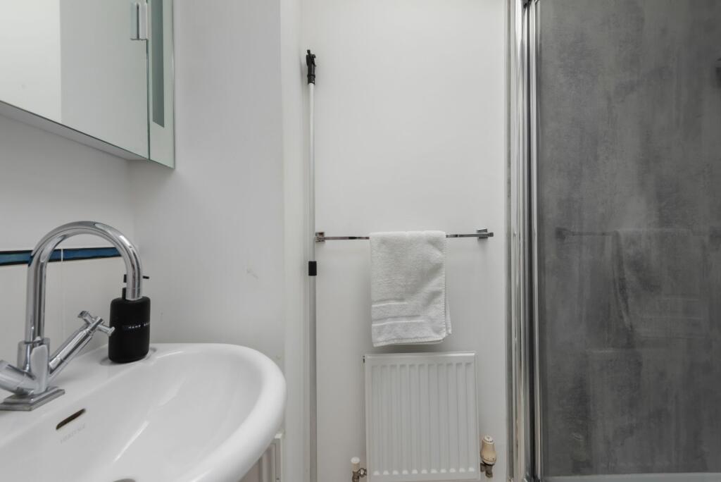 Additional image 16 of Island Wall, Whitstable, CT5