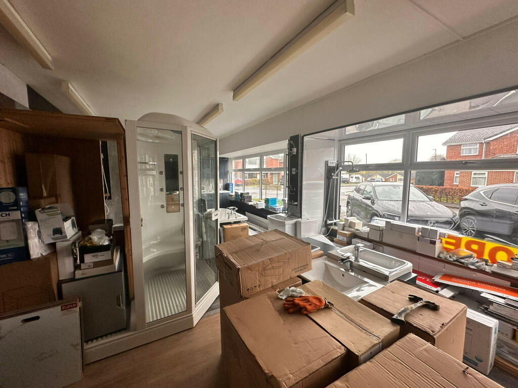 Additional image 3 of 11 Hayfield Close, Belper, Derbyshire, DE56