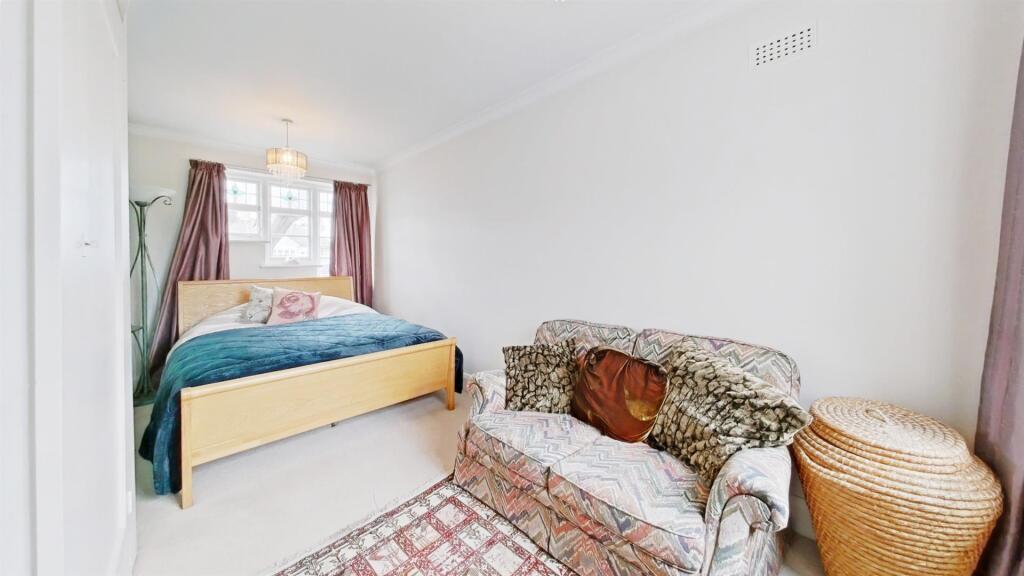 Additional image 6 of Park Crescent, Erith