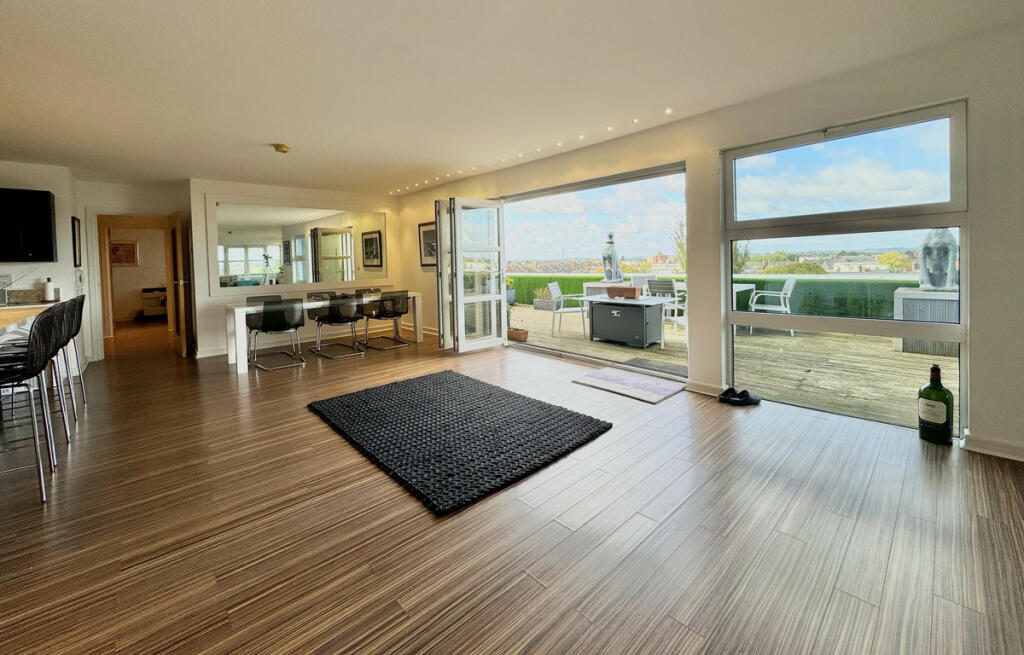 Additional image 6 of Clarendon Avenue, Leamington Spa, Large Penthouse & Roof Terrace