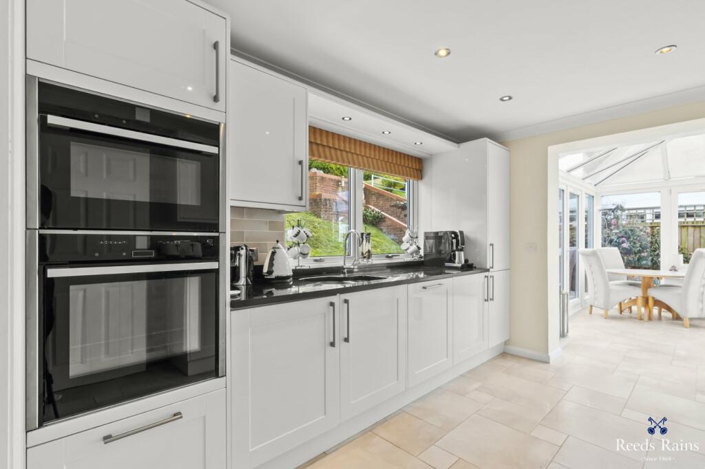 Additional image 7 of Radnor Cliff Crescent, Folkestone, Kent, CT20