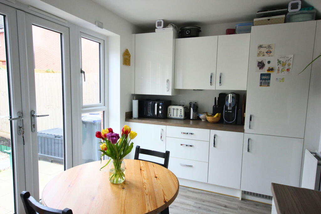 Additional image 5 of Potkins Road, Warwick, CV34 7BQ