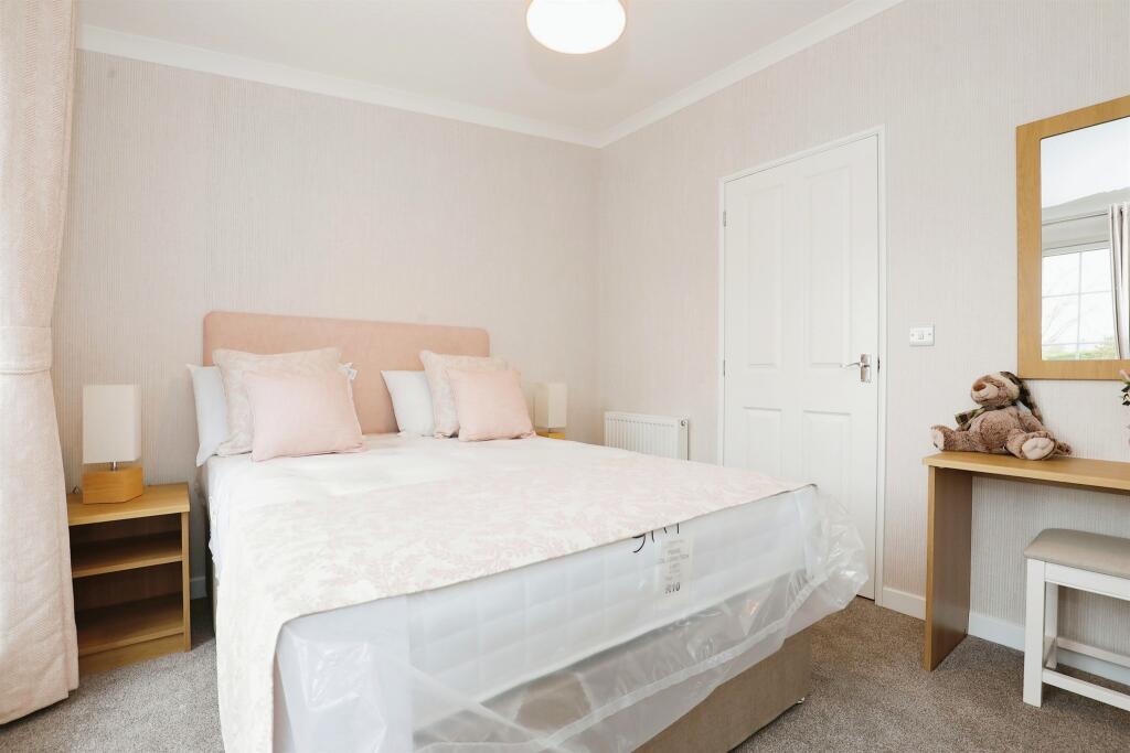 Additional image 8 of Redlands Park, Lighthorne, Warwick