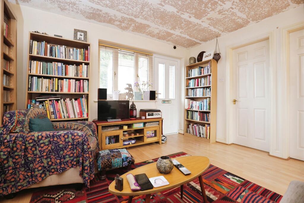 Additional image 5 of Alexandra Court, KENILWORTH