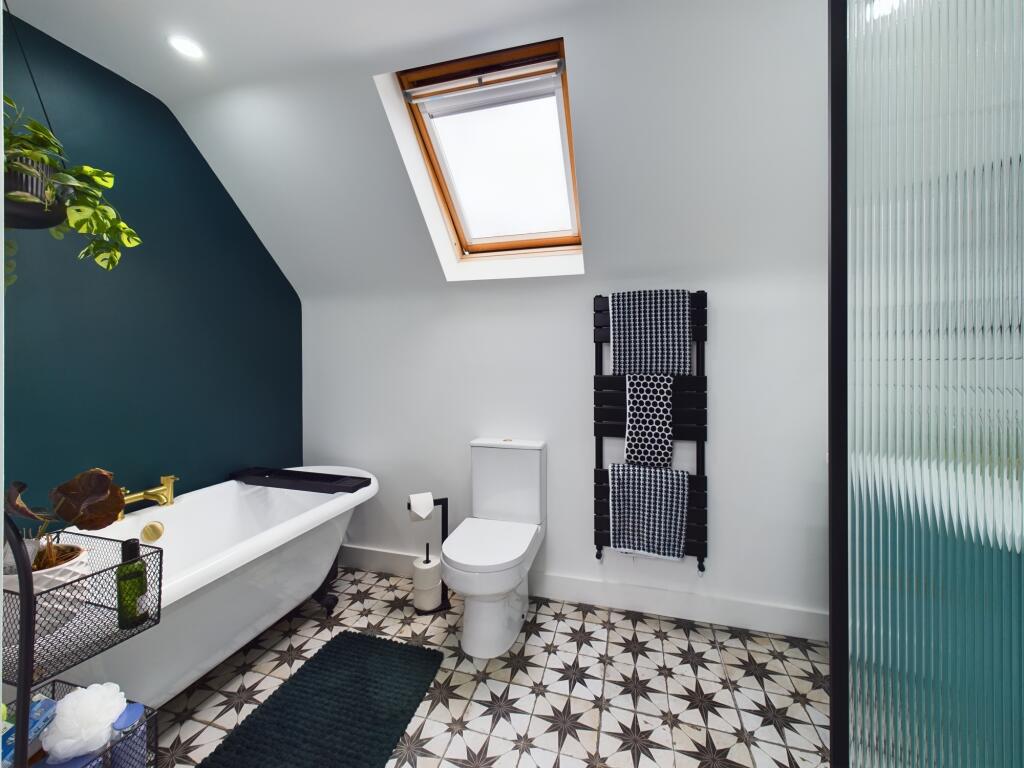 Additional image 24 of Persian Close, City Point