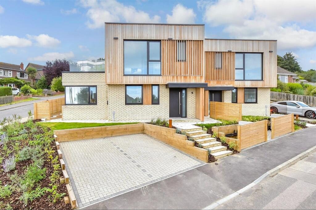 Additional image 2 of Sevue, Naildown Road, Hythe, Kent