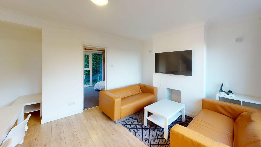 Additional image 38 of Mayorswell Close (L) 2 WEEKS RENT FREE 25/26, ,