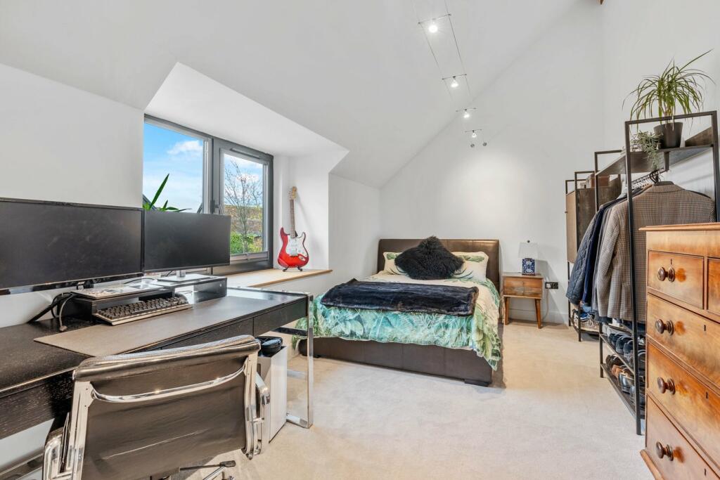 Additional image 40 of Bilton Fields Farm Lane, Rugby, CV22