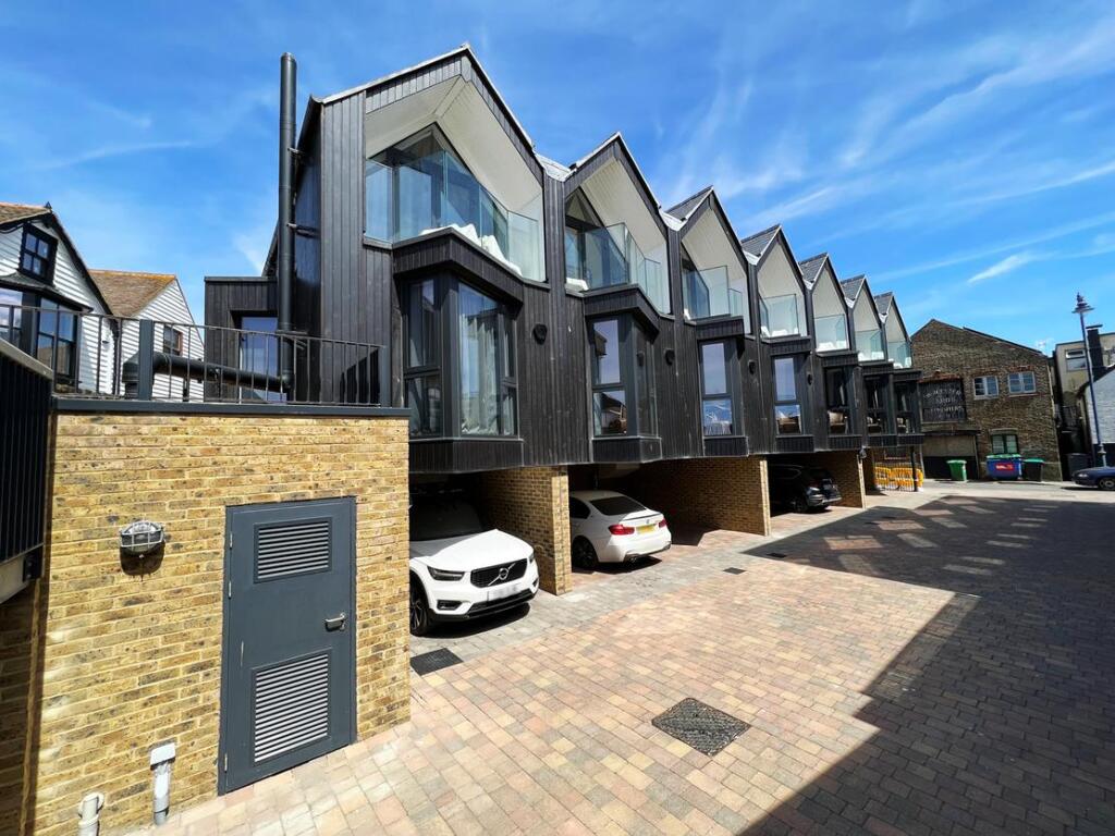 Additional image 18 of Warehouse Cottages, Sea Street, Whitstable, United Kingdom, CT5 1AN