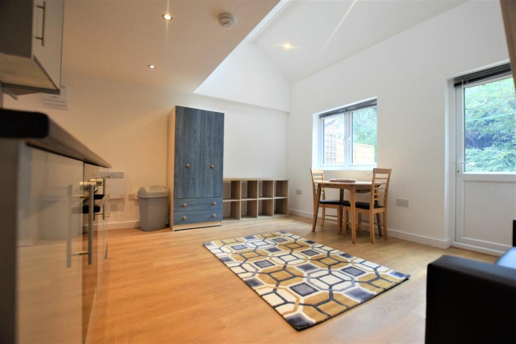 Additional image 8 of 68 Headcorn Drive, Canterbury