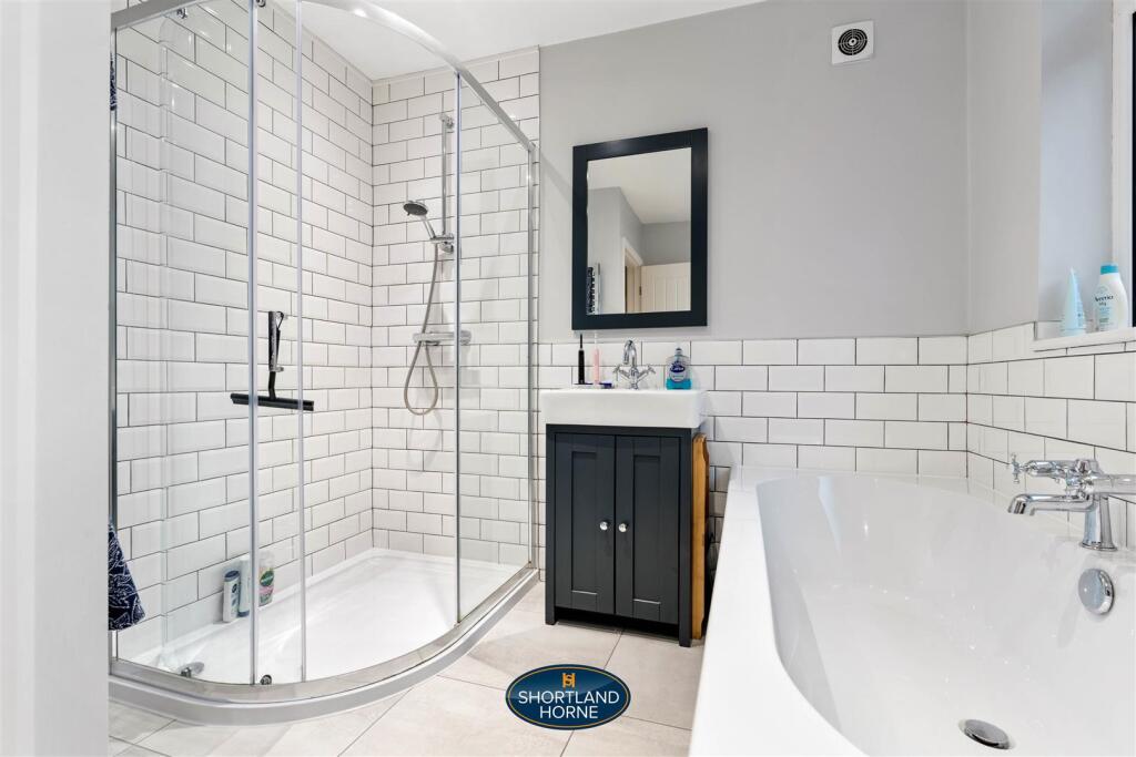 Additional image 14 of Arnold Avenue, Styvechale, Coventry