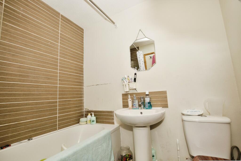 Additional image 4 of Haskard Close, Hawkinge, Folkestone, Kent, CT18