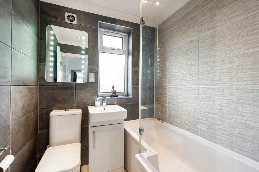 Additional image 14 of Winchelsea Avenue, Bexleyheath, DA7