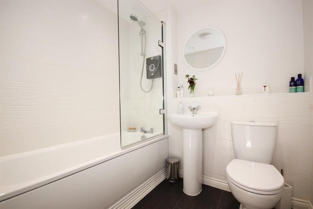 Additional image 11 of Brackley Crescent, Chase Meadow, Warwick