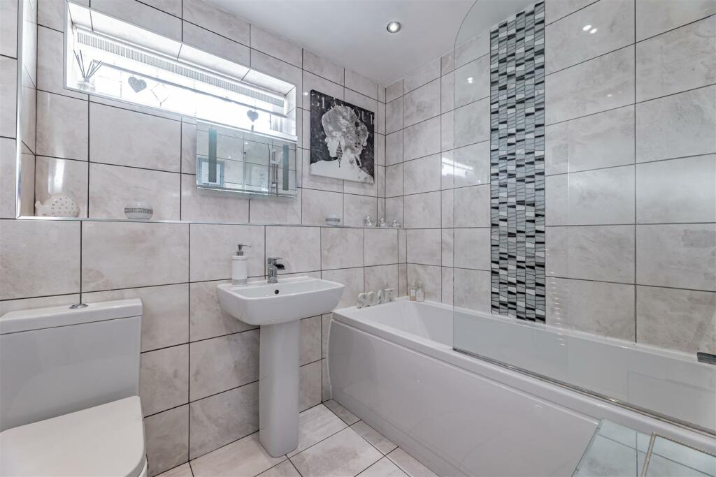 Additional image 20 of Detached family home in village location with rural views