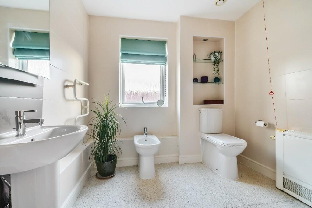 Additional image 4 of Margaret Court, Tiddington, CV37