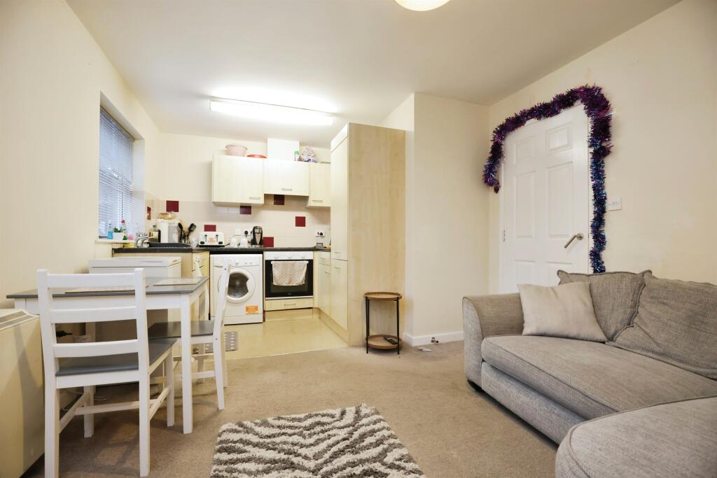 Additional image 4 of Cambridge Street, Rugby