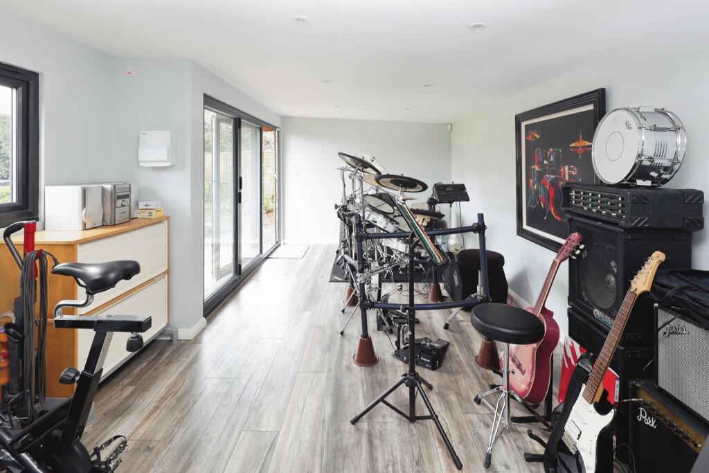 Additional image 9 of Asbury Road, Balsall Common, COVENTRY