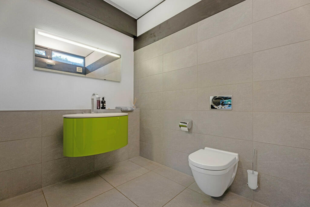 Additional image 18 of Fairway Rise Kenilworth, Warwickshire, CV8 2XN