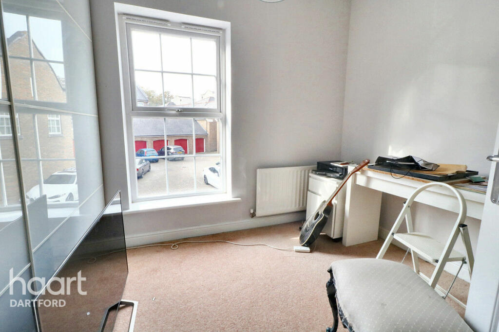 Additional image 13 of Park Cliff Road, Greenhithe