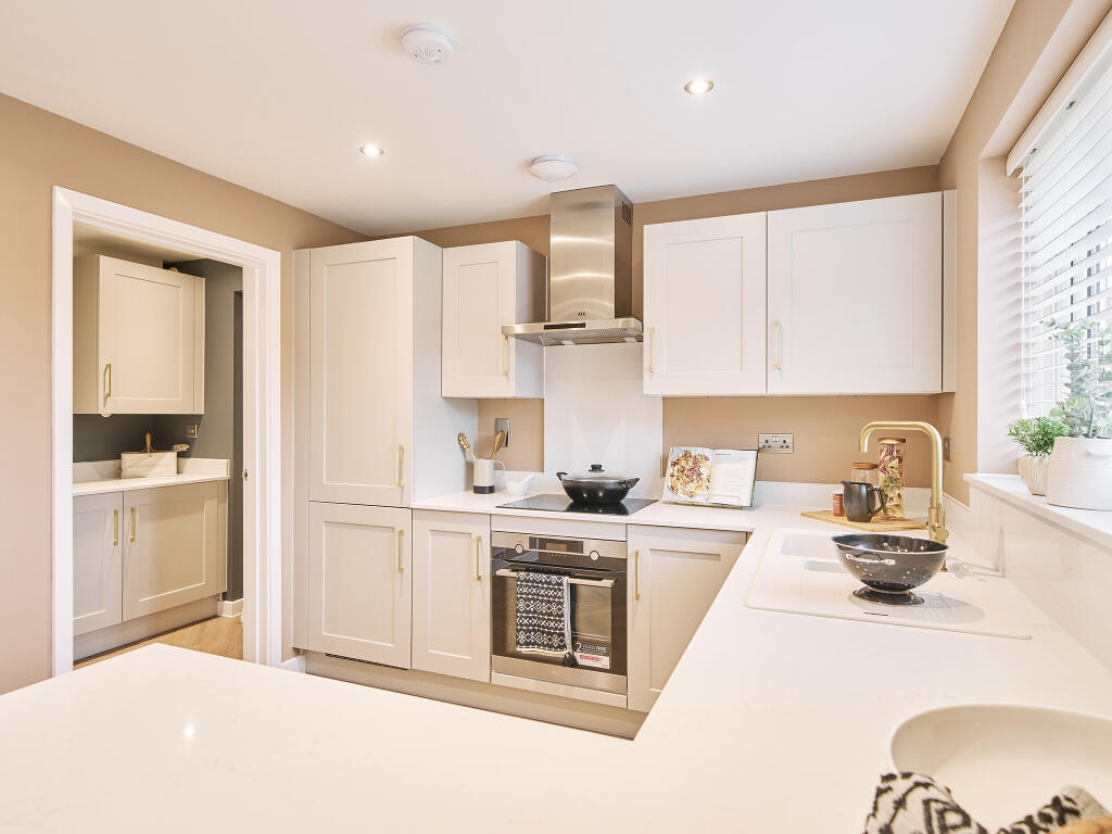 Additional image 5 of Glasshouse Lane,
Kenilworth,
Warwickshire
CV82AJ