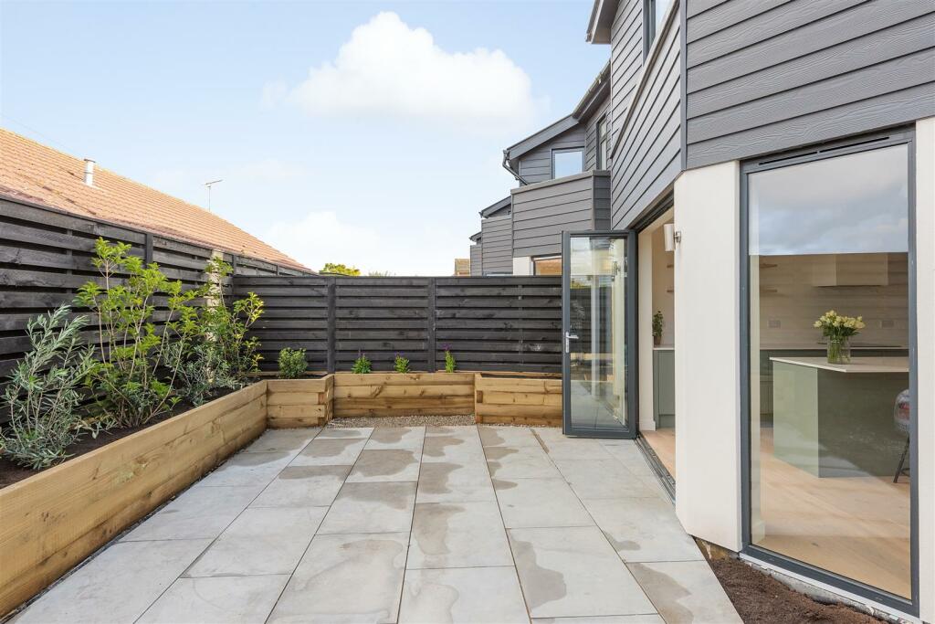 Additional image 4 of Hillview Road, Whitstable