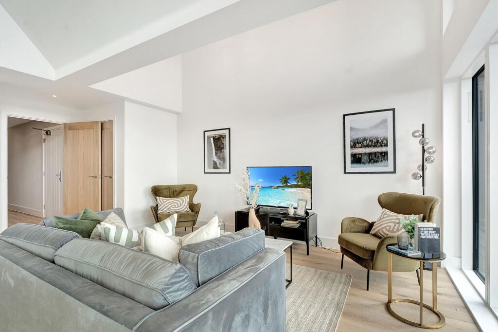 Additional image 41 of Bay Tree House, North Road, CT21