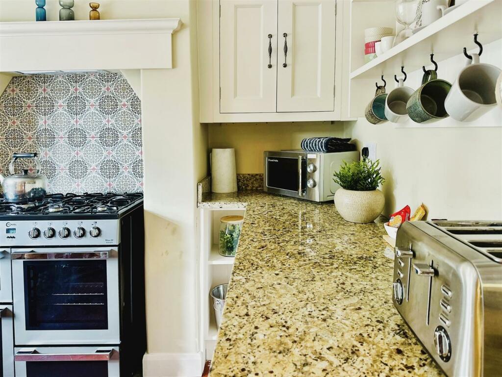 Additional image 15 of Greaves Lane, Ashford-In-The-Water, Bakewell, Derbyshire, DE45 1QH