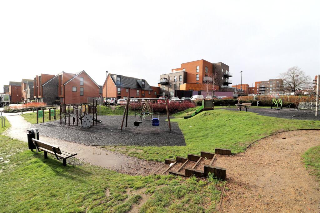 Additional image 4 of Furners Close, Erith, DA8