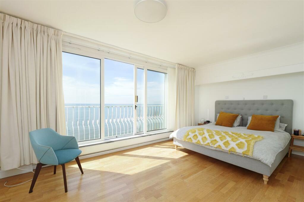 Additional image 21 of The Penthouse, 8 Cliffe House, Folkestone