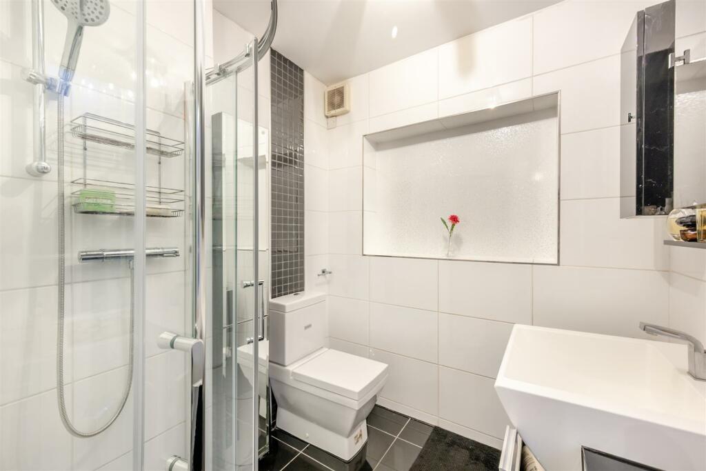 Additional image 18 of Off Kenilworth road, Substantial Family Home