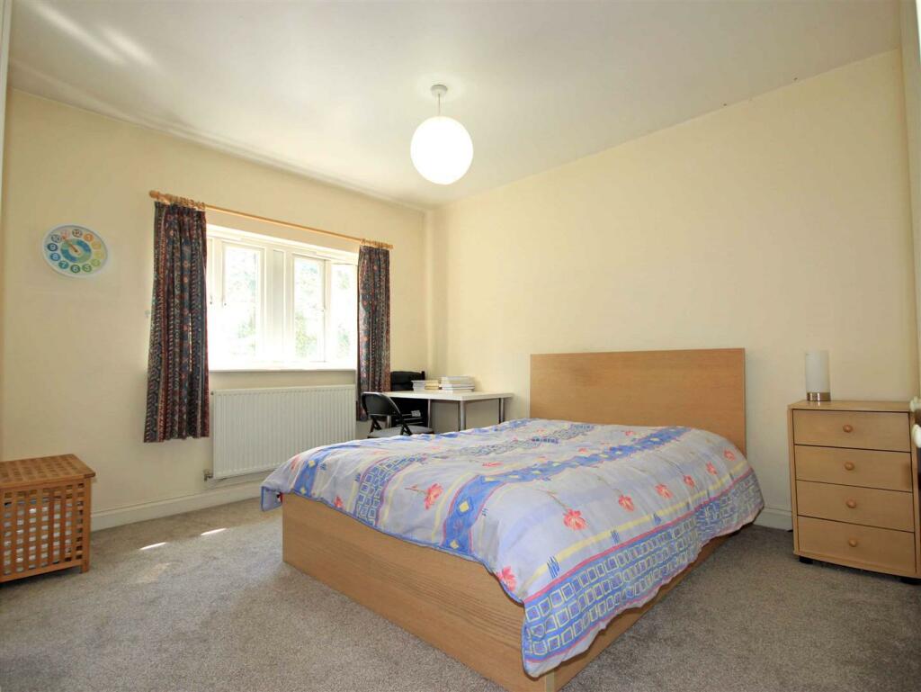 Additional image 7 of Campriano Drive, Warwick