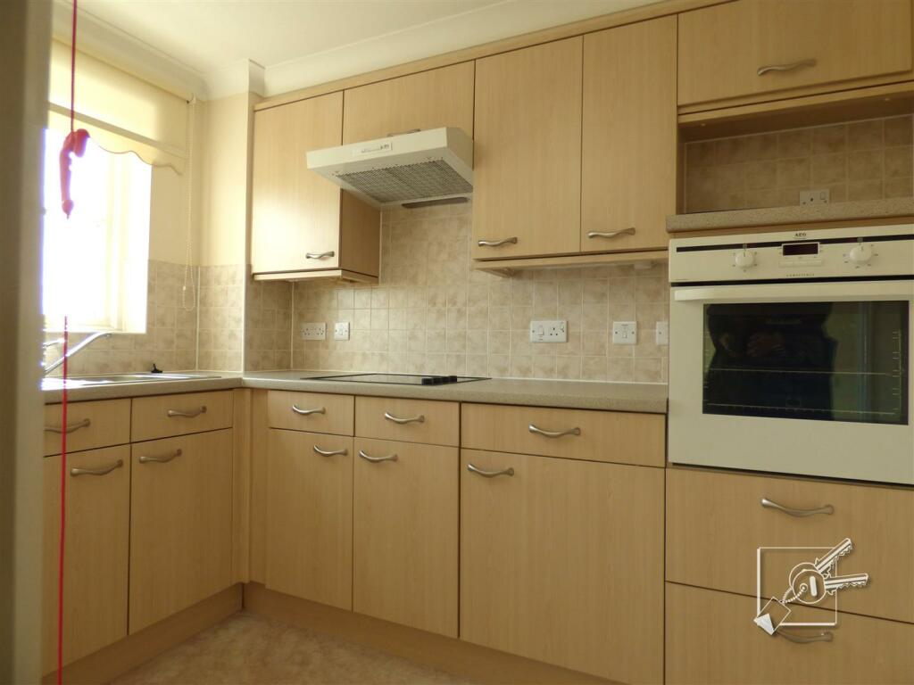 Additional image 23 of Glen View, Gravesend