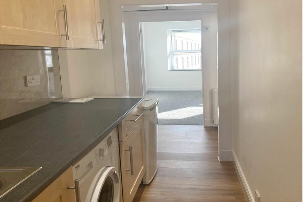 Additional image 7 of 269, High Street Flat 2-2, Arbroath, DD111EE