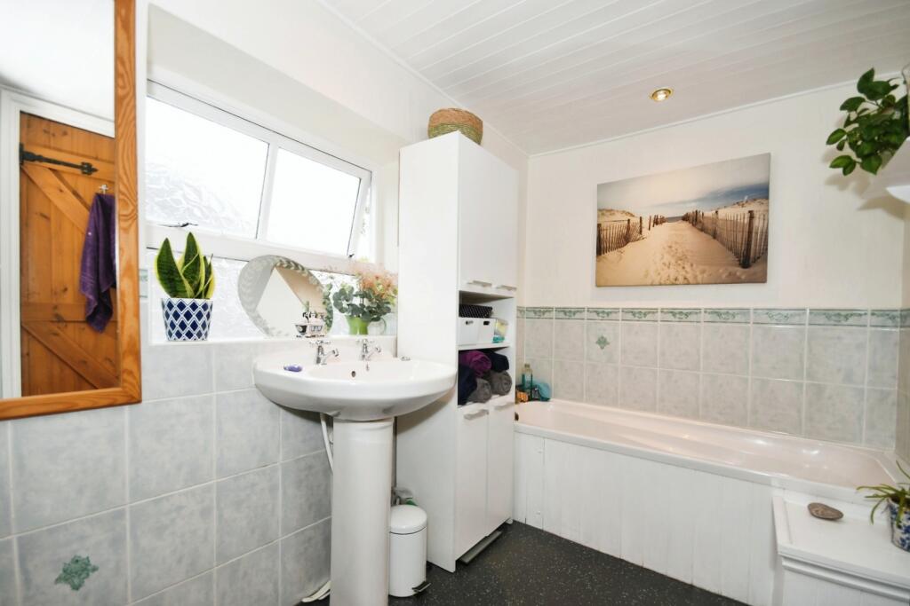 Additional image 15 of Matlock Road, Alfreton, Brackenfield, Derbyshire