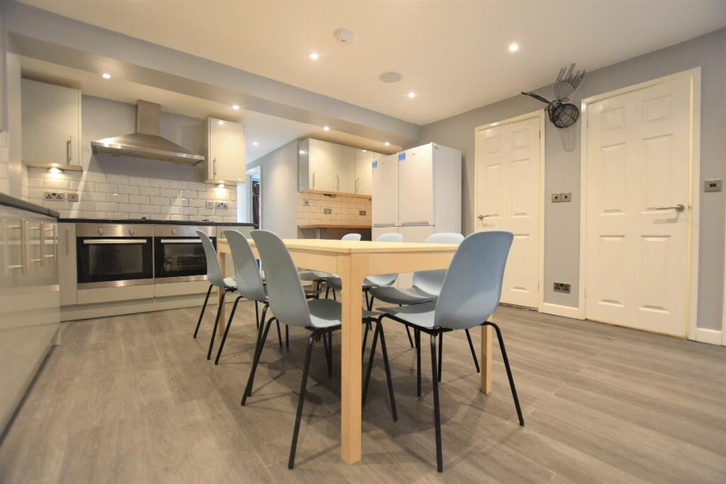 Additional image 4 of 7 Bed Student Home - 93 Tenterden Drive