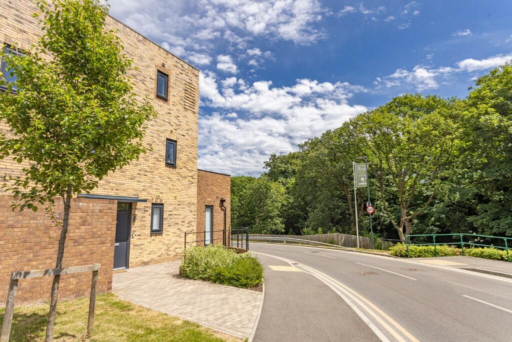 Additional image 22 of Bronze Walk,
Erith,
DA8 1FH