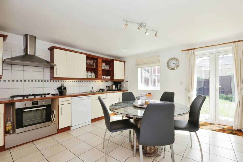 Additional image 4 of Avocet Close, RUGBY