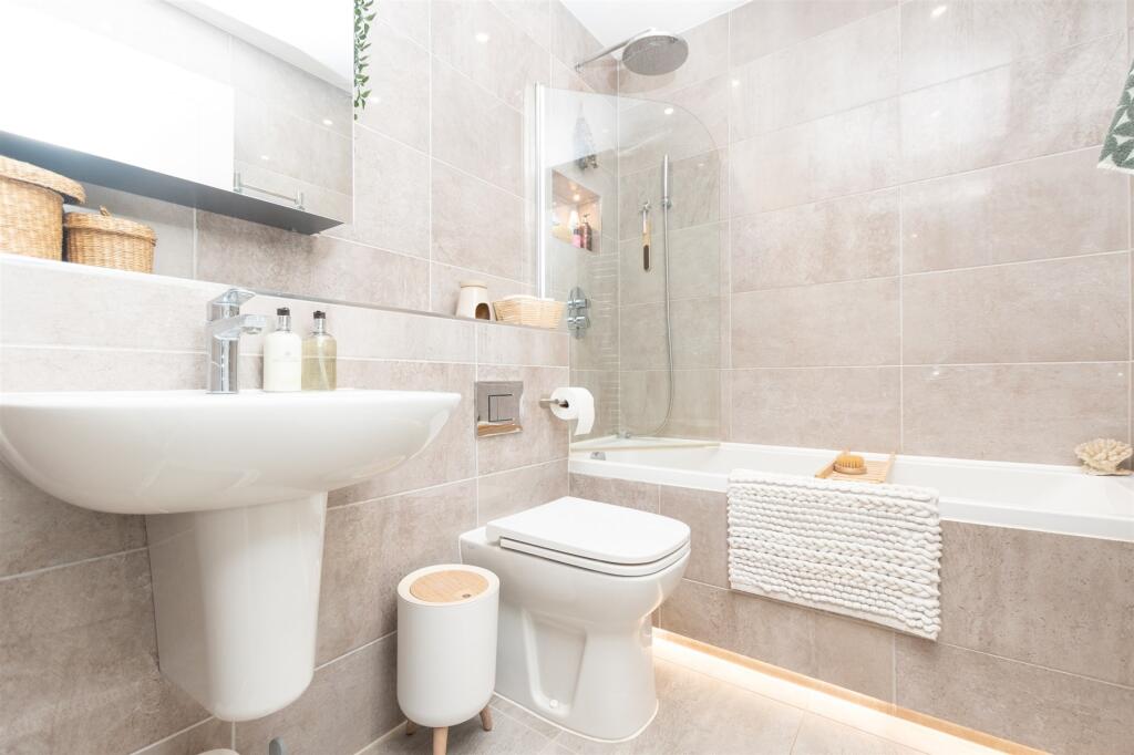 Additional image 6 of North Ash Road, New Ash Green, Longfield, Kent