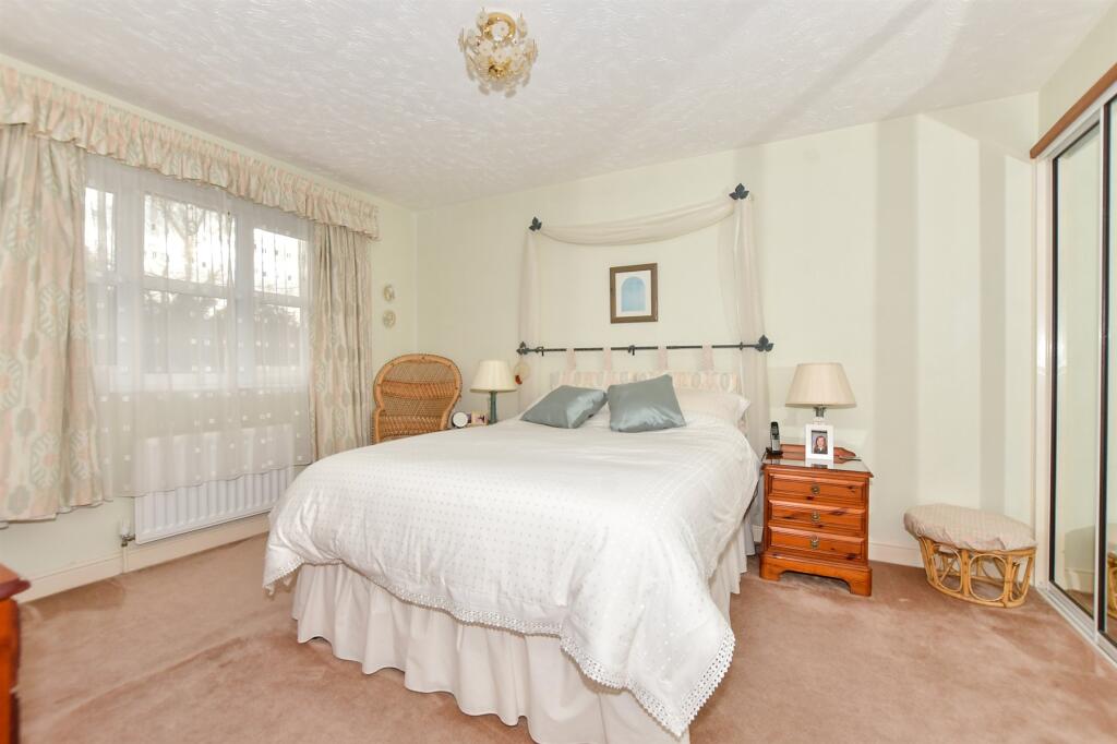 Additional image 7 of East Northdown Close, Cliftonville, Margate, Kent