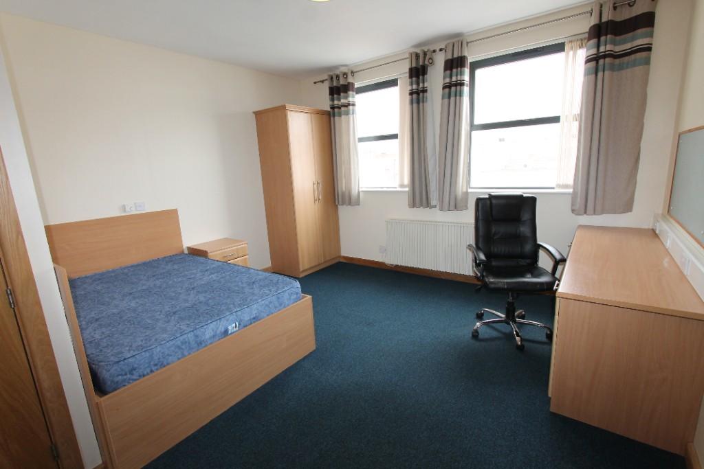 Additional image 8 of Flat 4, 118-120 Warwick Street, Leamington Spa, Warwickshire, CV32