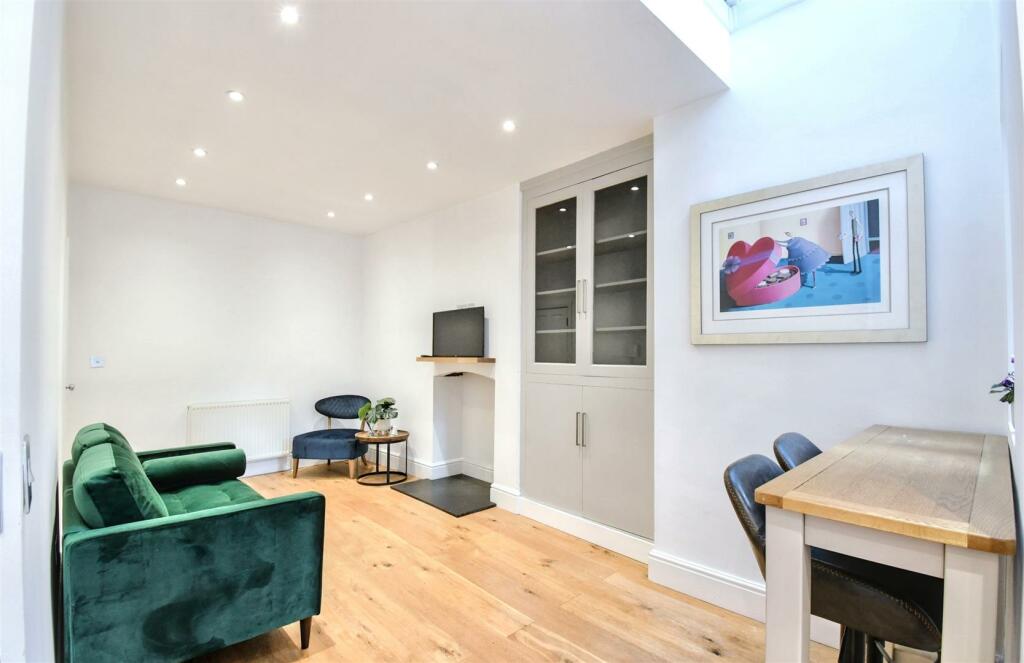 Additional image 4 of Hyde Place, Leamington Spa