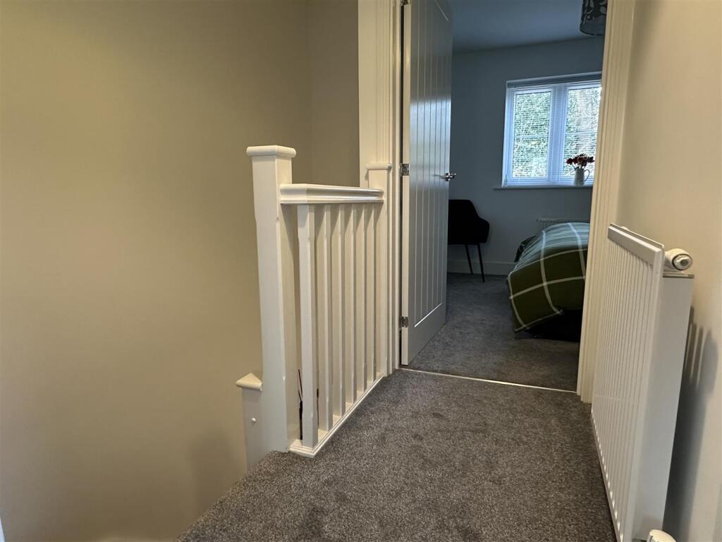 Additional image 14 of Devis Drive, Kenilworth ** QUIET LOCATION **