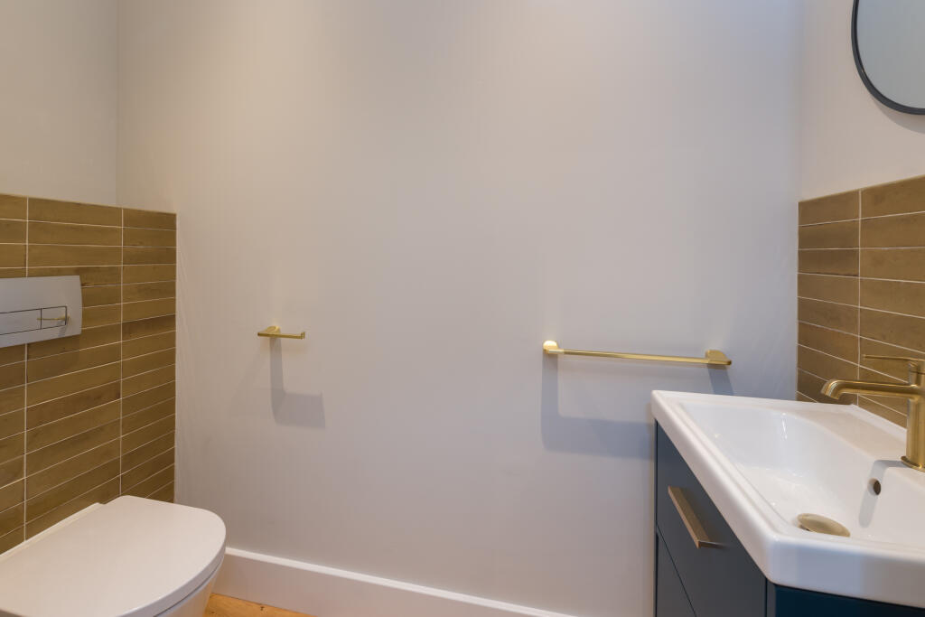 Additional image 9 of Macdonald Parade, Whitstable