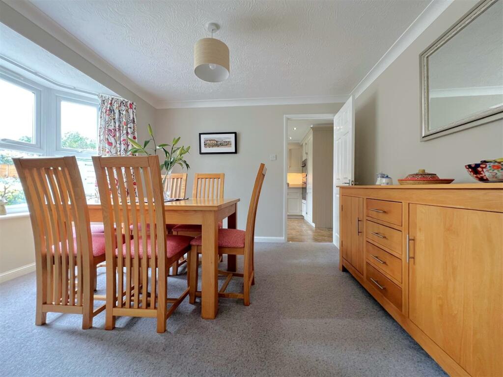 Additional image 14 of Robins Grove, Warwick