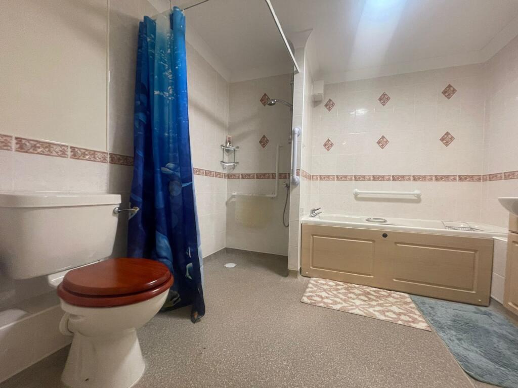 Additional image 6 of Glen View, Gravesend, Kent, DA12